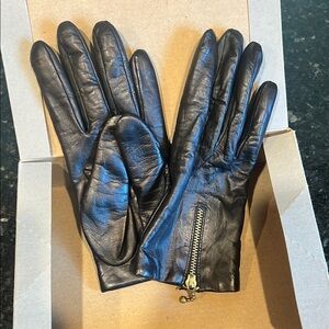Zip Black Leather Women's Gloves size M